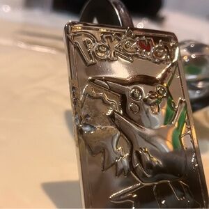 pokemon cards vivid voltage pikachu vmax Pokemon 23K Gold-Plated Trading Card Limited Edition main image 0